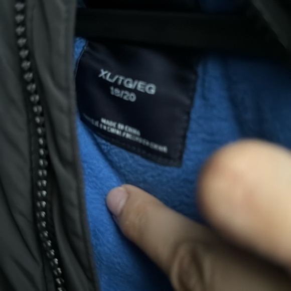 Nautica Black Puffer Jacket – Kids Size 18–20 (Youth XL) - Picture 5 of 6